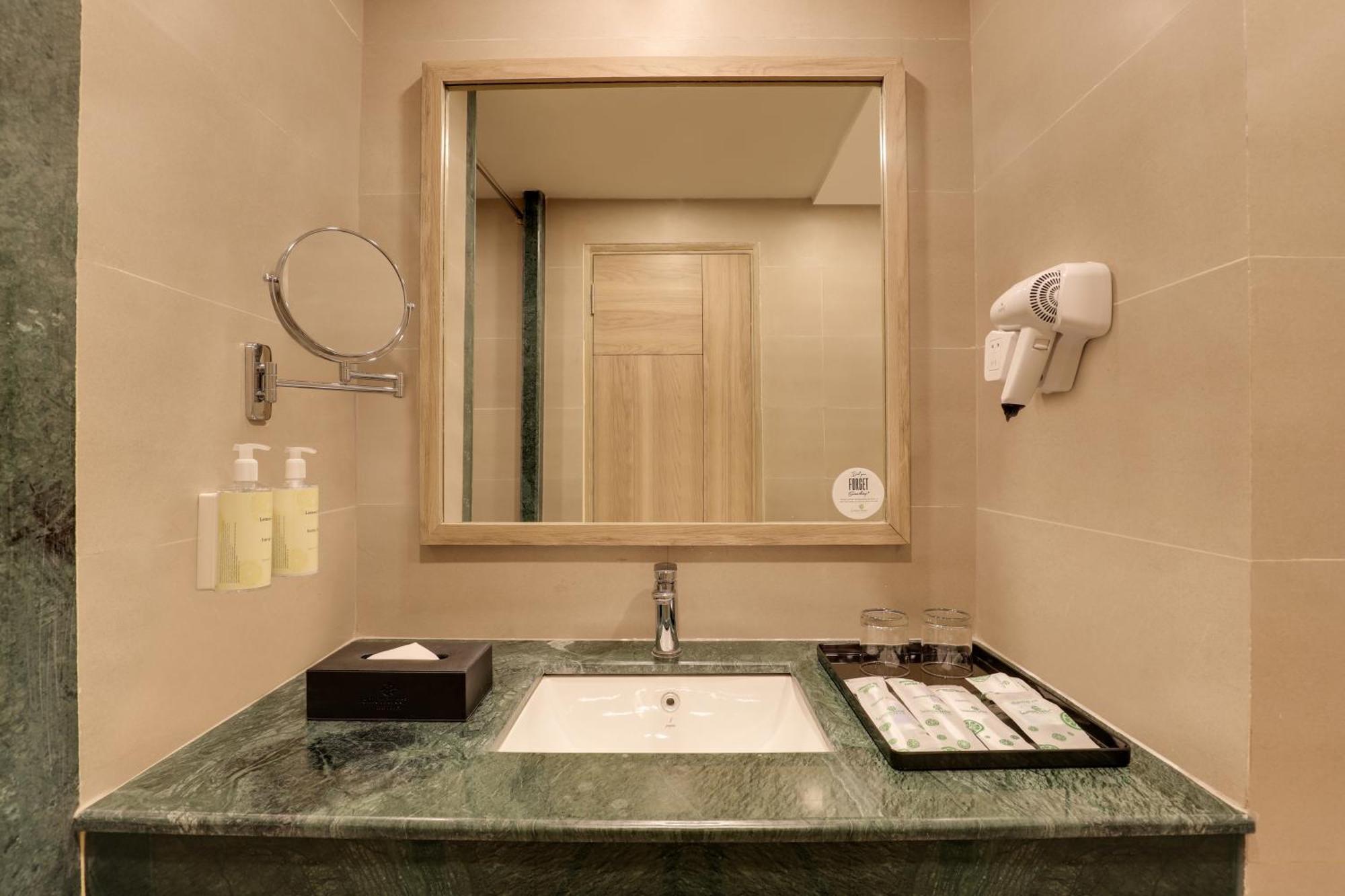 Lemon Tree Hotel, Rishikesh Ngoại thất bức ảnh