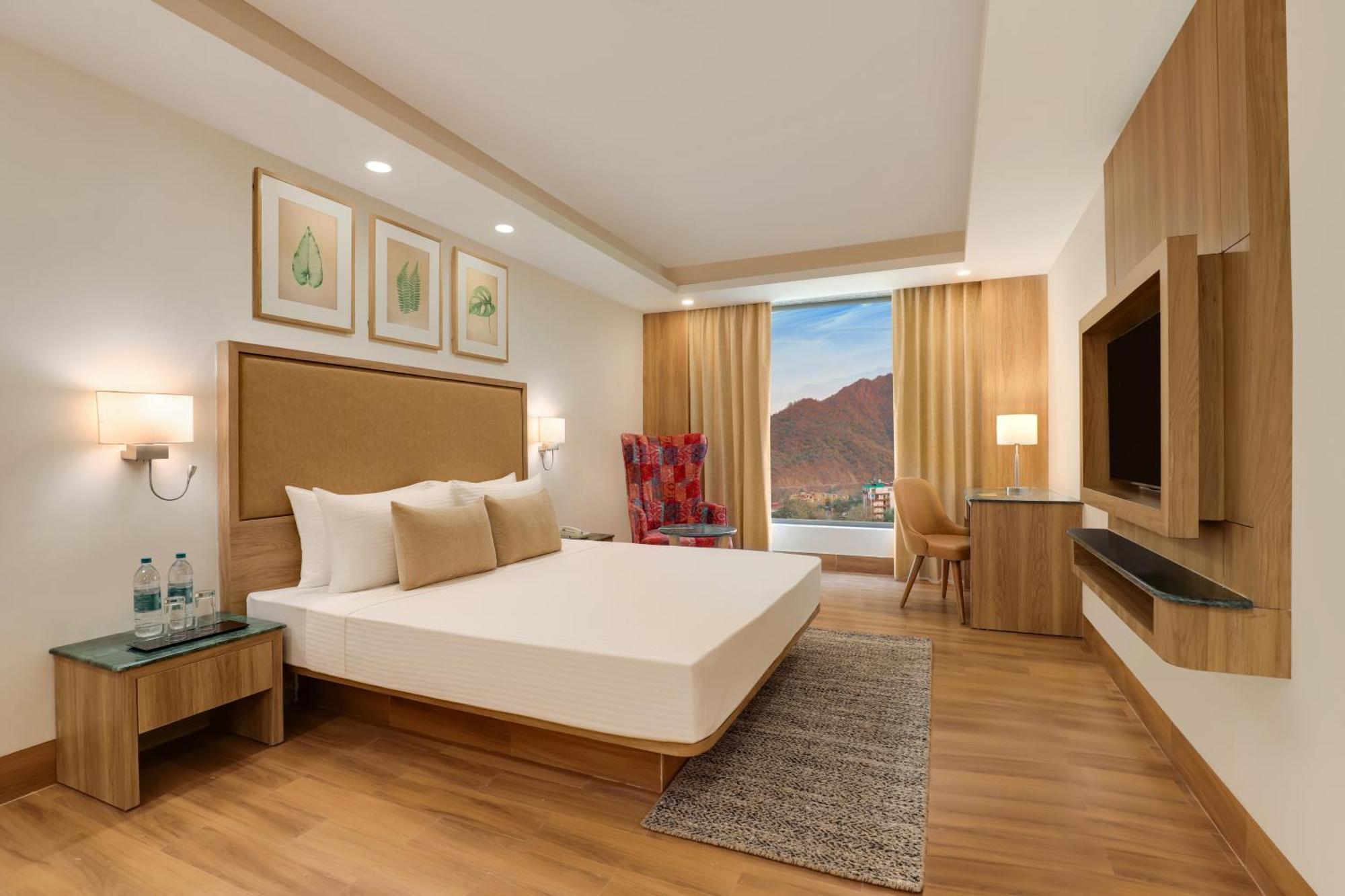 Lemon Tree Hotel, Rishikesh Ngoại thất bức ảnh