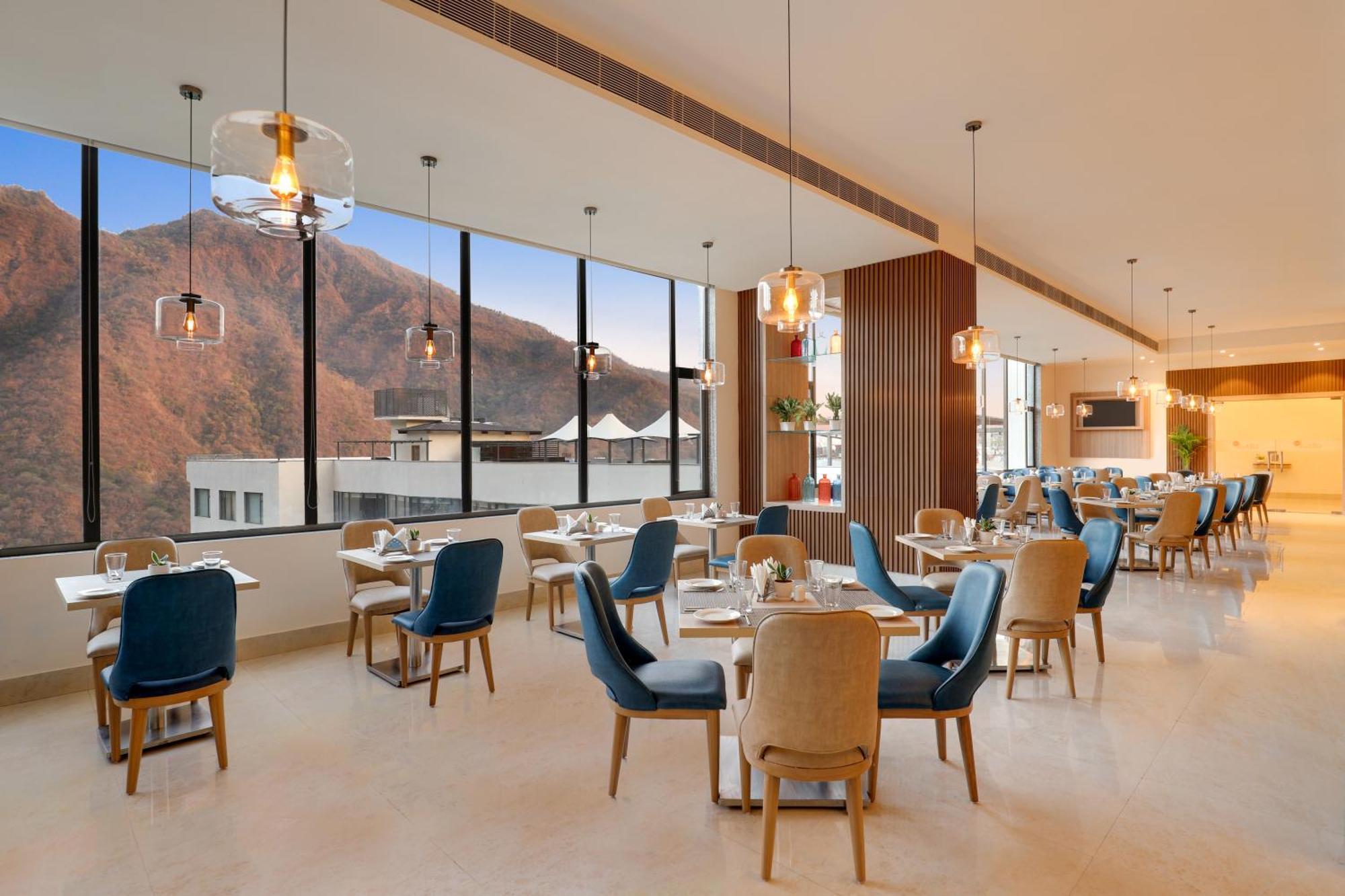 Lemon Tree Hotel, Rishikesh Ngoại thất bức ảnh