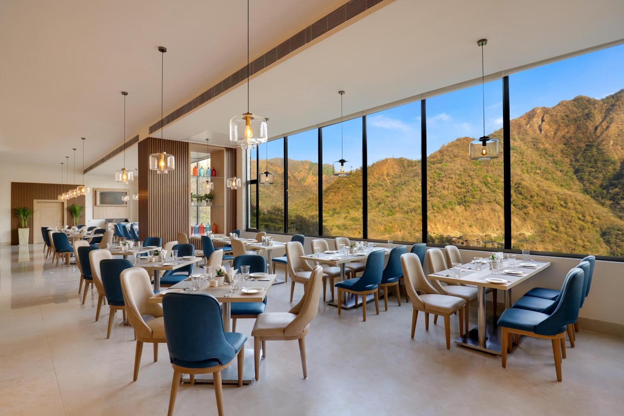 Lemon Tree Hotel, Rishikesh Ngoại thất bức ảnh
